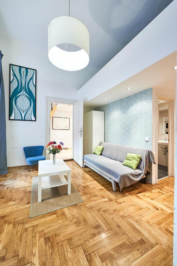 Large Apartment For Groups City Center Dist. VII Budapest Exterior foto