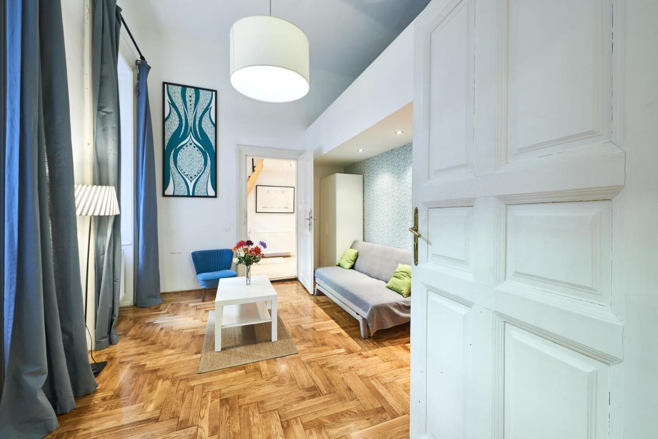 Large Apartment For Groups City Center Dist. VII Budapest Exterior foto