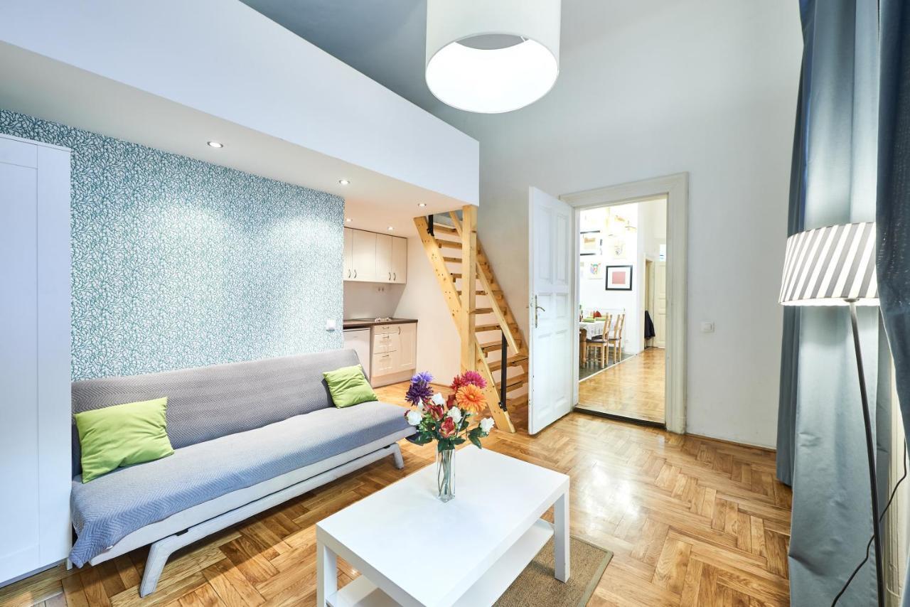 Large Apartment For Groups City Center Dist. VII Budapest Exterior foto