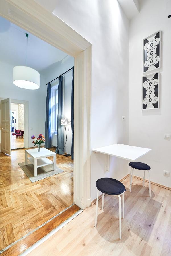 Large Apartment For Groups City Center Dist. VII Budapest Exterior foto